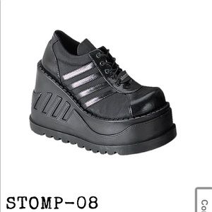 Demonia STOMP-08 size 8 US
